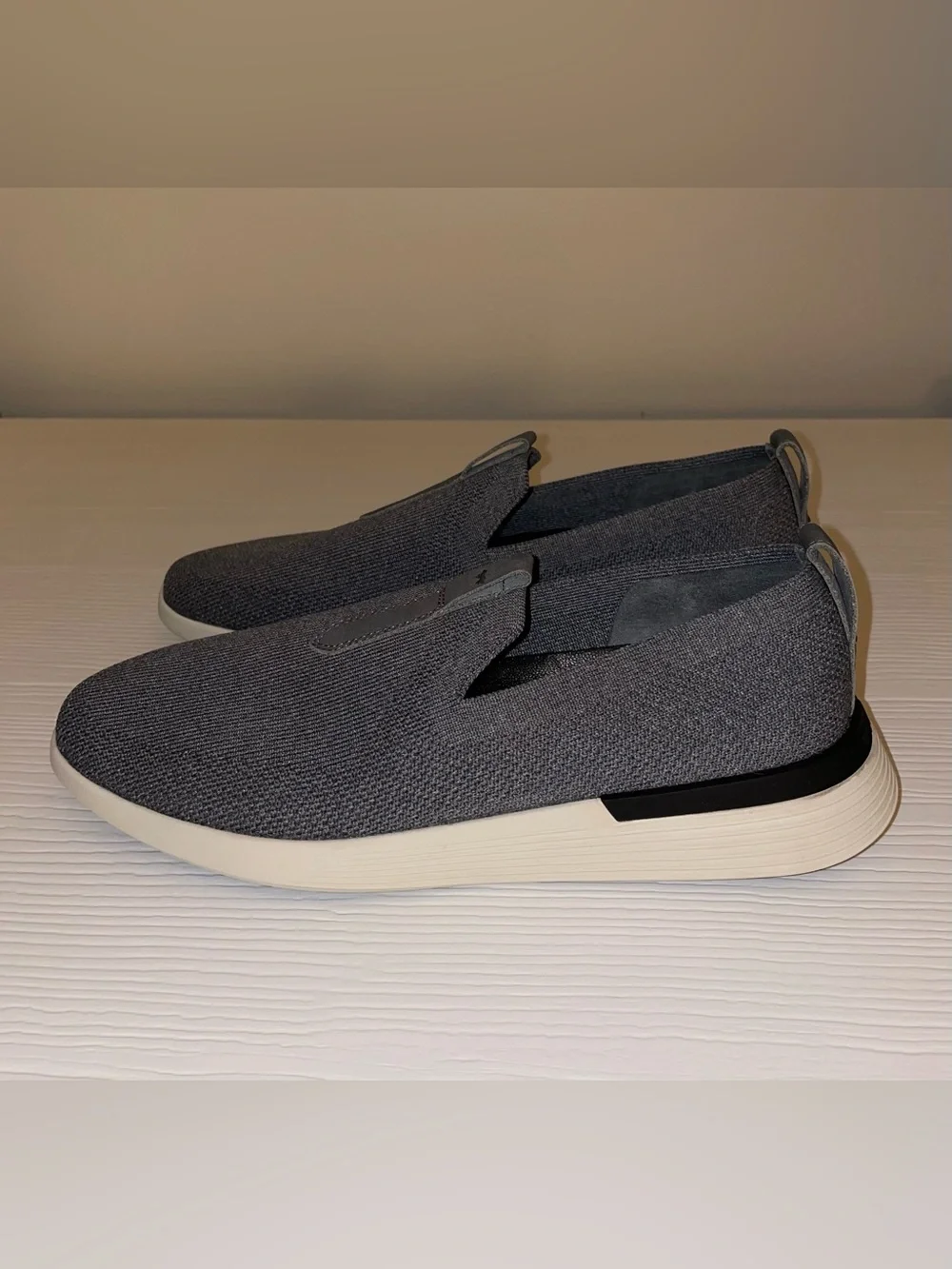 Wolf & Shepherd SwiftKnit Loafer in Gray White Unisex Mens 7 Womens 9 New No Box